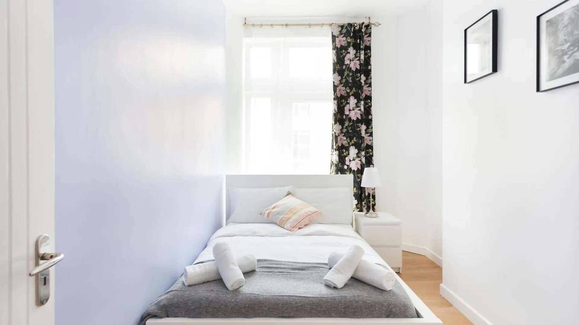 Brilliant 2 Bedrooms Flat Next To The Station London United Kingdom