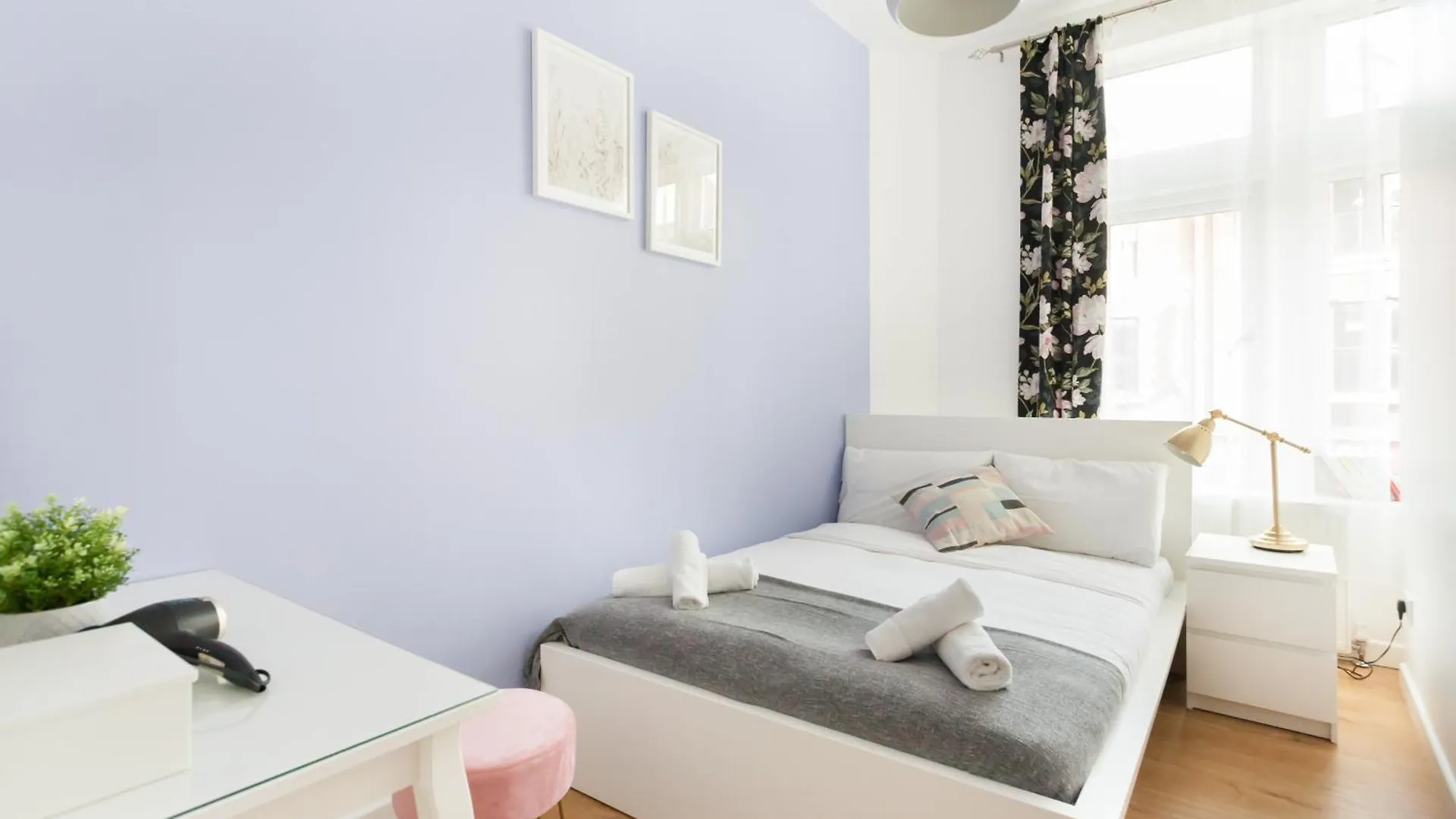 Apartment Brilliant 2 Bedrooms Flat Next To The Station London